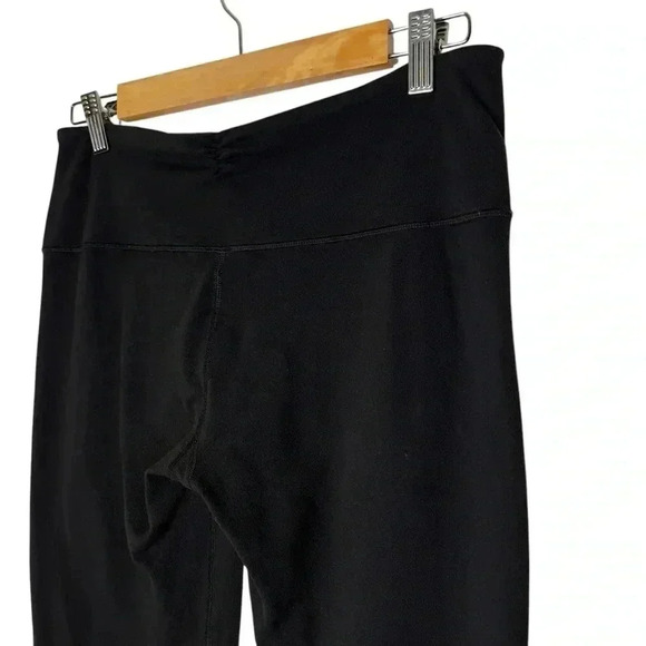 Lululemon Black Yoga Pants Womens  Workout Gather & grow crop capri Size 8 - Picture 6 of 11